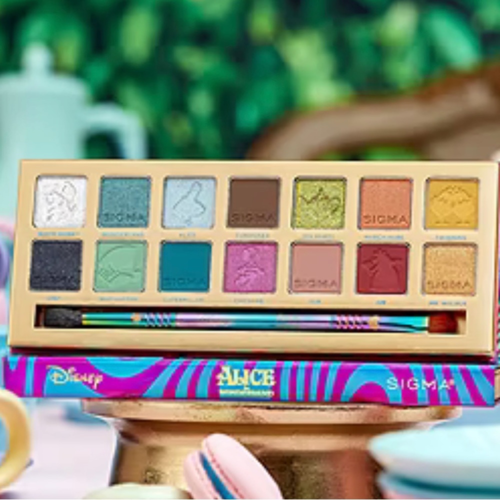 Sigma Beauty Alice in Wonderland palette